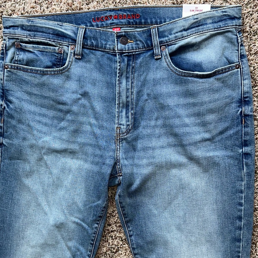 NWT new *Lucky Brand* slim straight 121 men’s casual denim blue jeans - 38/30 - Picture 3 of 5